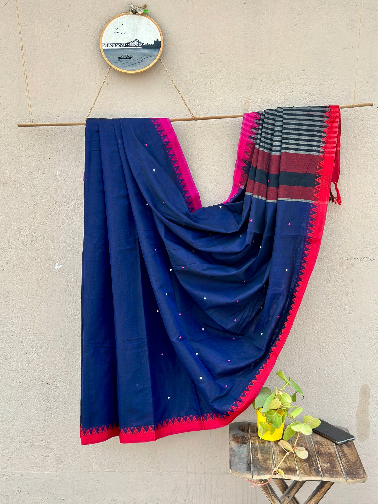 Handwoven Pure Cotton Dual Border Saree with Buta ( Blue)