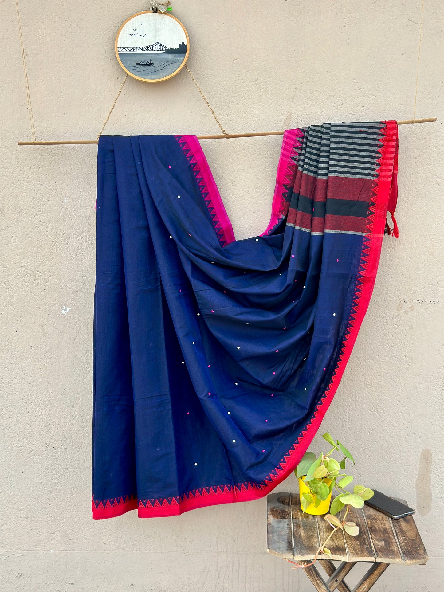 Handwoven Pure Cotton Dual Border Saree with Buta ( Blue)