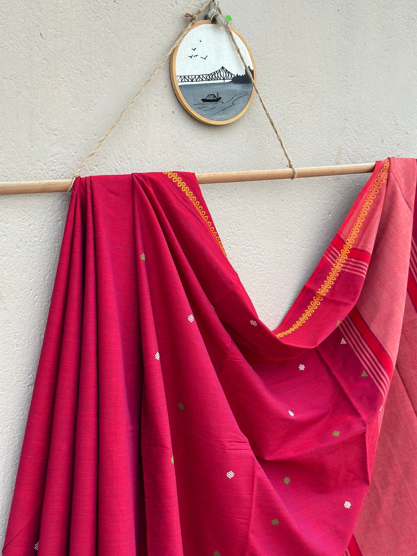 Handwoven Pure Bengal Cotton Saree ( Red and pink dual tone)