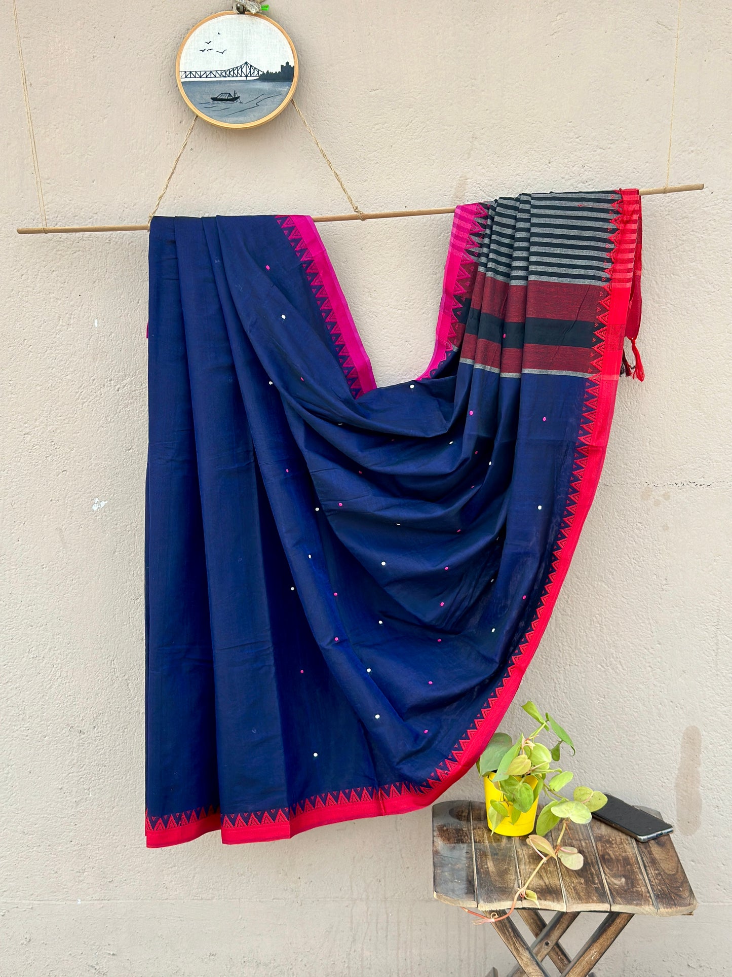 Handwoven Pure Cotton Dual Border Saree with Buta ( Blue)