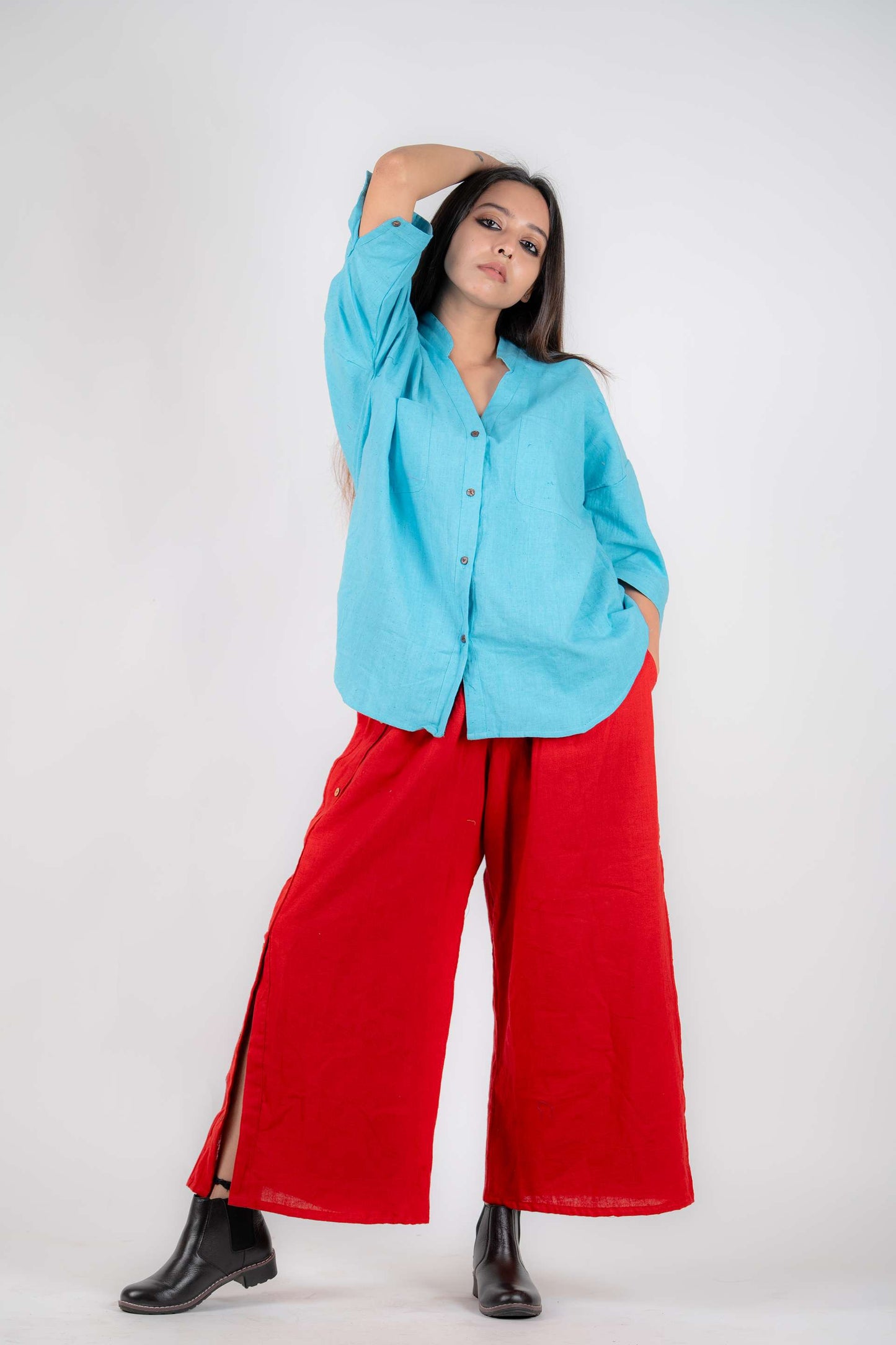 Wide leg side slit pant in khadi (Red)